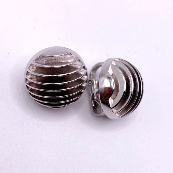 Crown Trifari Clip On Earrings Silver Tone Midcentury - Picture 2 of 6